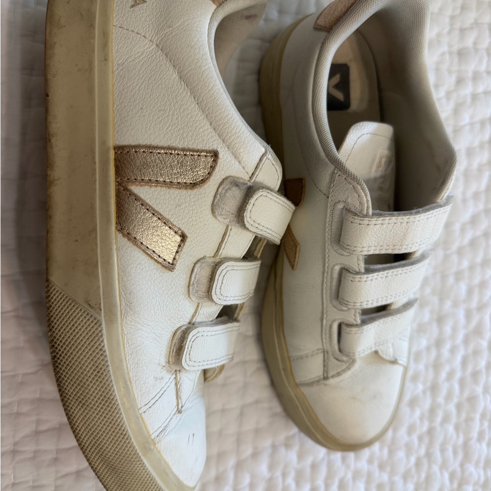 Veja White Leather Sneakers with Gold Accents - Picture 5 of 7